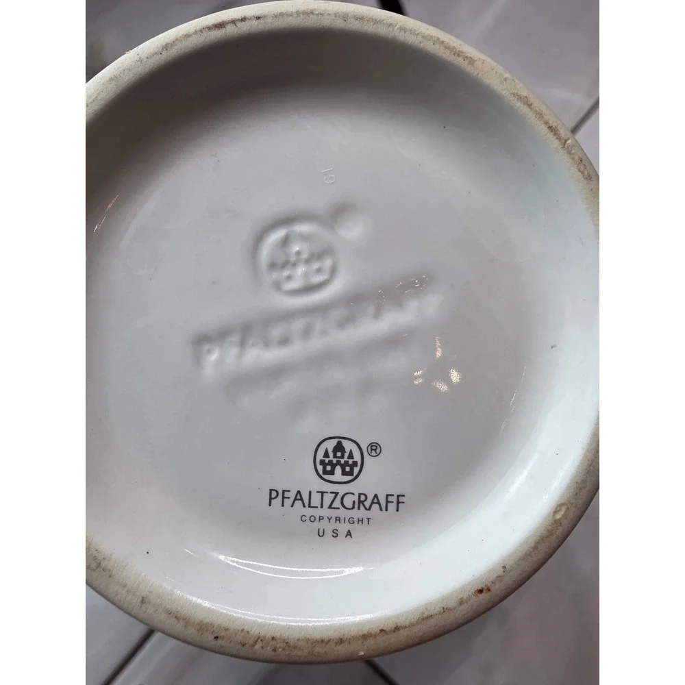 Pfaltzgraff Christmas Heritage‎ Pitcher Santa Sleigh Reindeer USA Stoneware W1